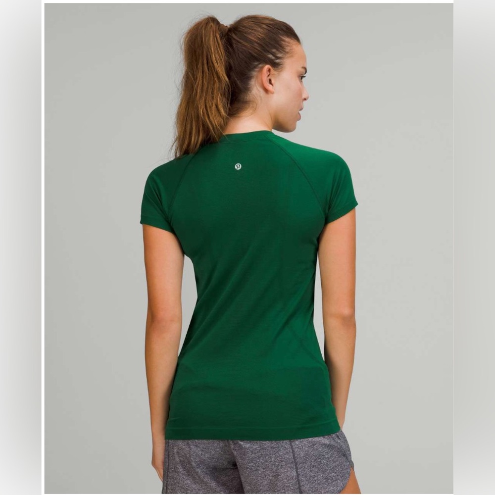 Lululemon Swiftly Tech Short Sleeve Shirt 2.0 in Everglade Green Size 10 - Picture 3 of 6